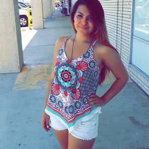 Meet your Posher, Leslie