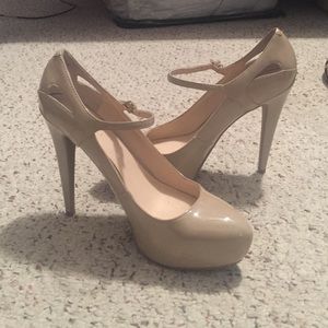 Nine West pumps