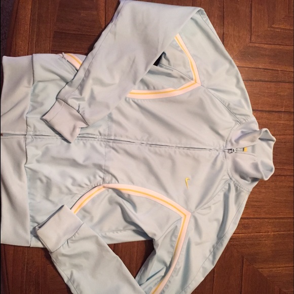 Nike Womens Track Jacket, size Medium - Picture 1 of 4
