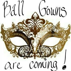 Ball gowns, evening dresses, & formals!