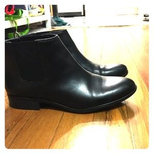 Franco Sarto 7 1/2 black booties