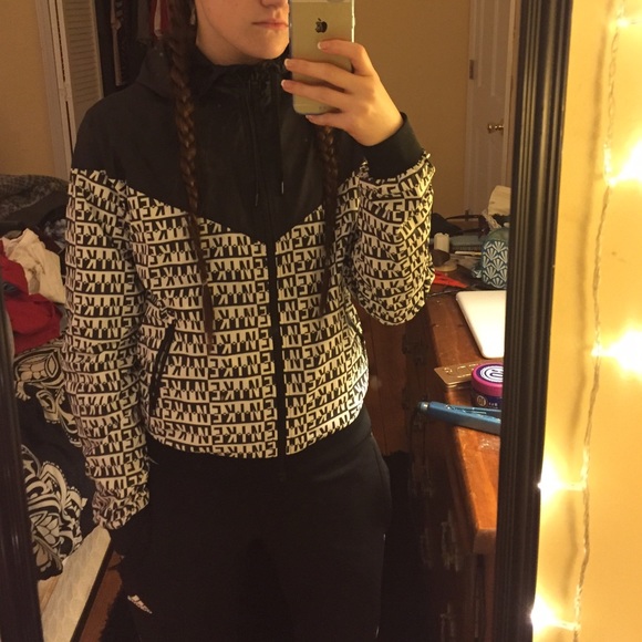 Nike windrunner 🙌🏼