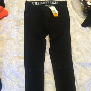Black skinny H&M ankle jeans