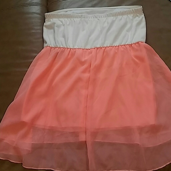 NWT Tube Top with sequins - Picture 2 of 5