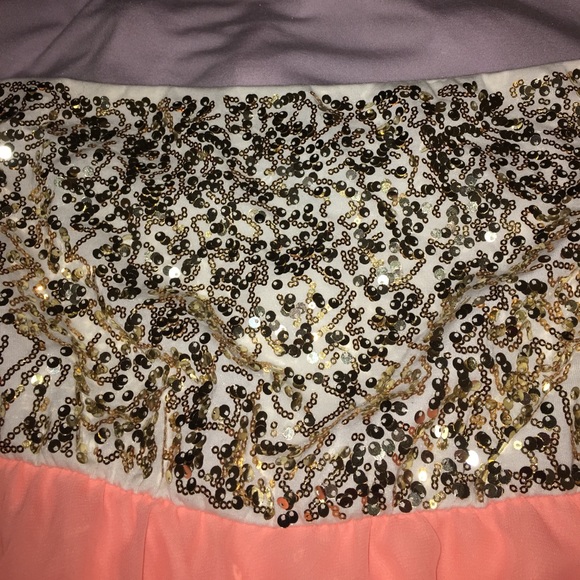 NWT Tube Top with sequins - Picture 3 of 5