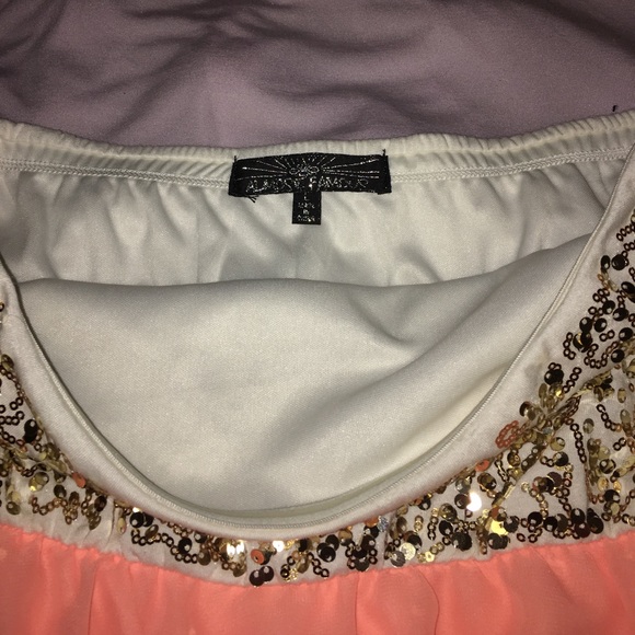 NWT Tube Top with sequins - Picture 5 of 5