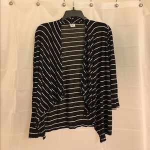 CHARMING CHARLIE STRIPED CARDIGAN ❤️