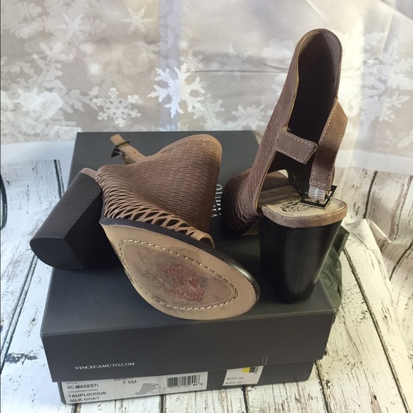 Vince Camuto - Picture 4 of 4