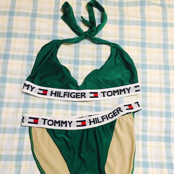 Tommy Hilfiger bikini ✨