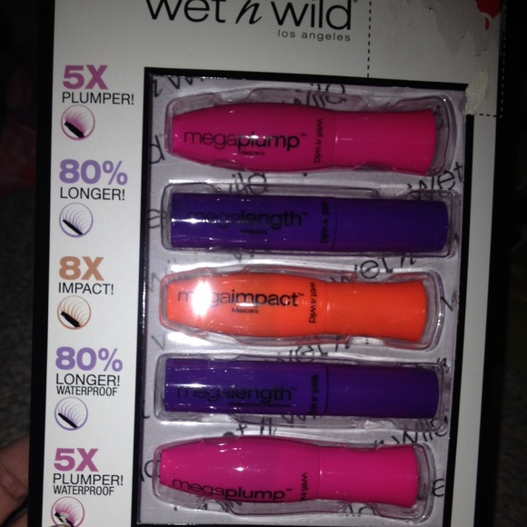 Wet and wild  Other - 5 mascara 's new in package