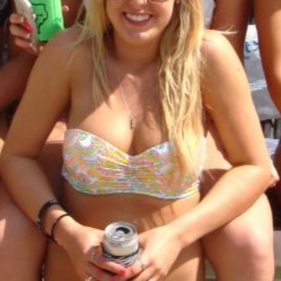 Victoria secret swim top - Picture 3 of 3