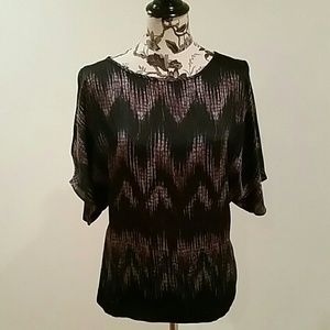 **SOLD**  Cold should blouse with chevron print