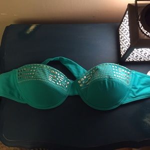 Strapless swim top