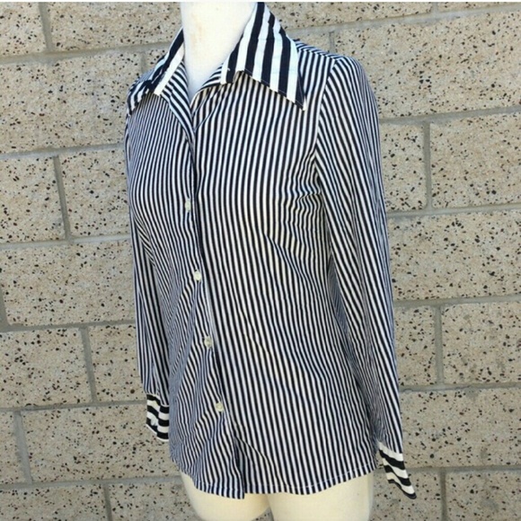 Vintage Black and white button up blouse - Picture 2 of 4