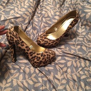 Cheetah print pumps