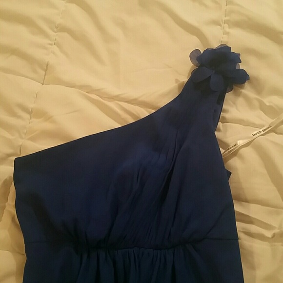 Dress - Picture 2 of 4