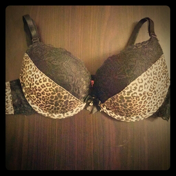 Black lace and leopard print bra
