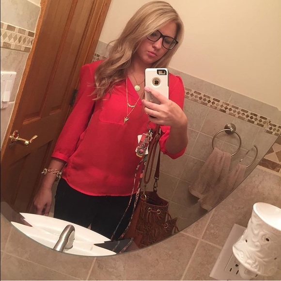 Meet your seller☺️💕✨ - Picture 3 of 3