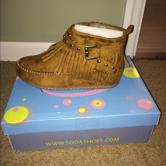 Super cute moccasins