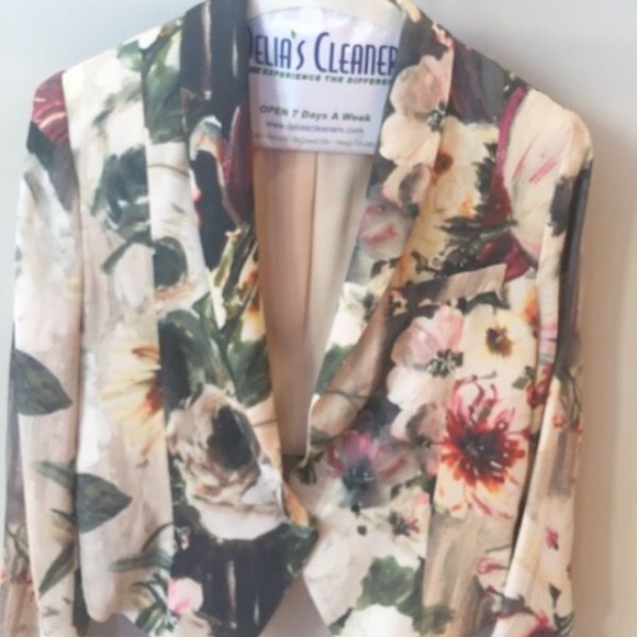 Cropped jacket