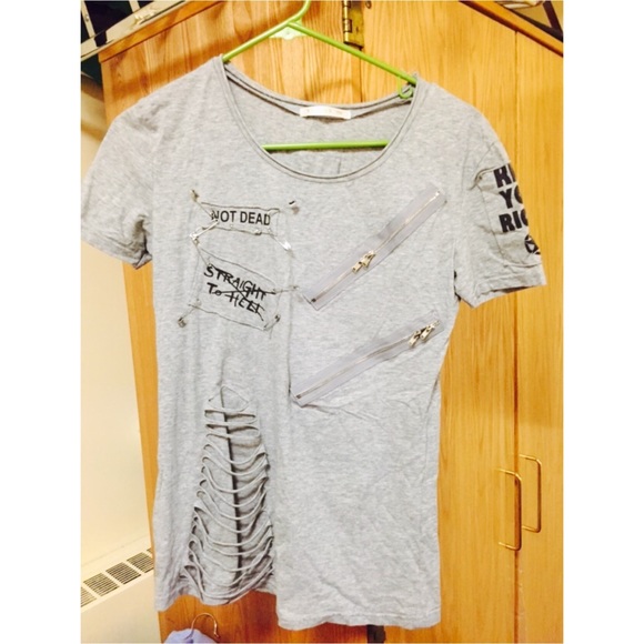 Gray Graphic Tshirt