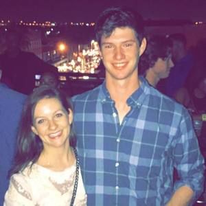 Meet your Posher, Dara