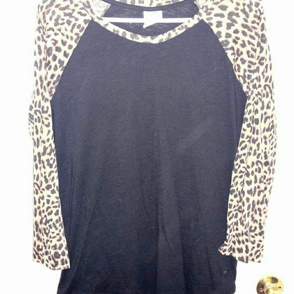 PINK Victoria's Secret cheetah baseball style tee