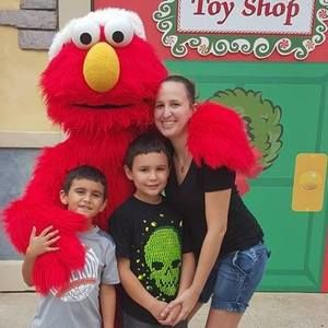 Meet your Posher, Cassandra