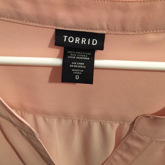 Blouse - Picture 2 of 3