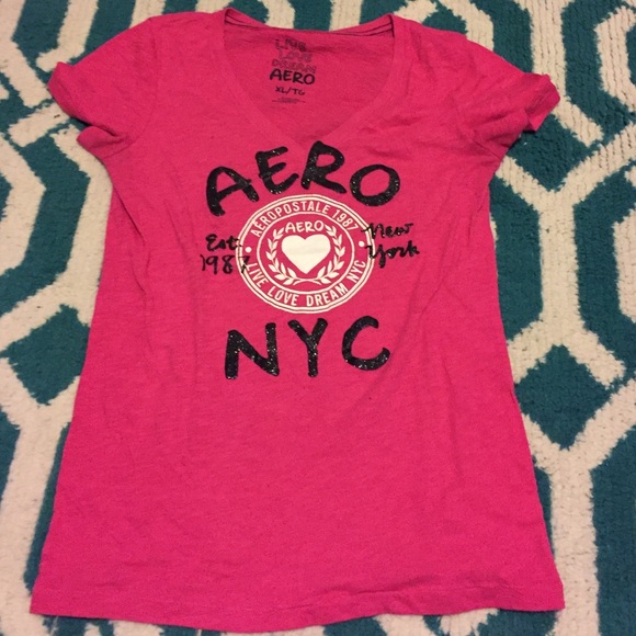 Pink Aeropostale v neck