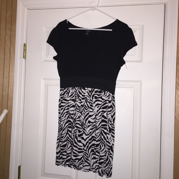 Rue 21 black and zebra print dress