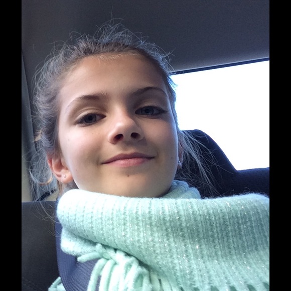 Meet your Posher, Alyssa