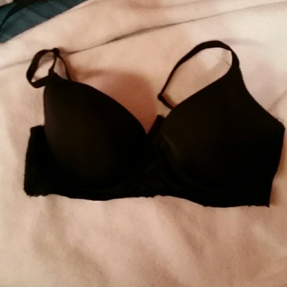 Black 38 D bra