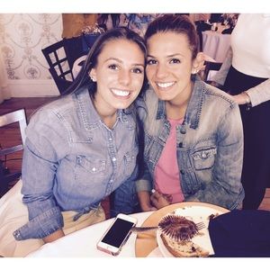 Meet your Posher, Olivia