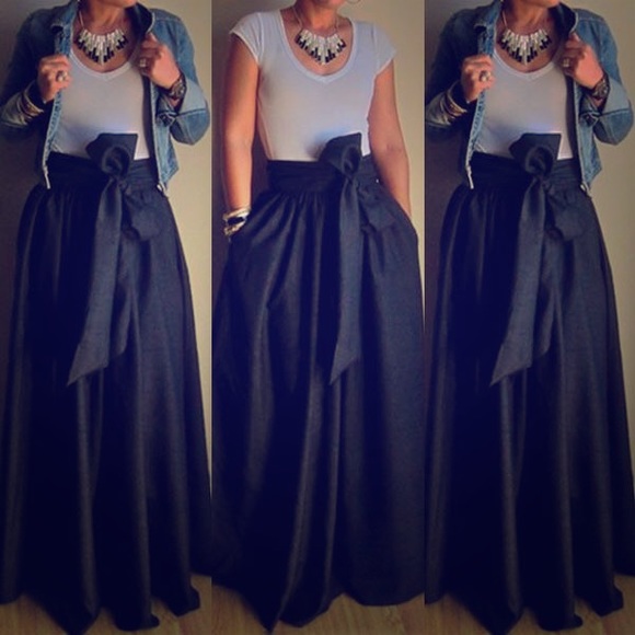Black elegant Skirt!!! Dress it up or dress down