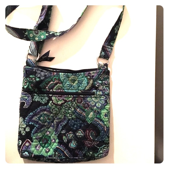 🍂closet closing🍂 Vera Bradley cross body satchel