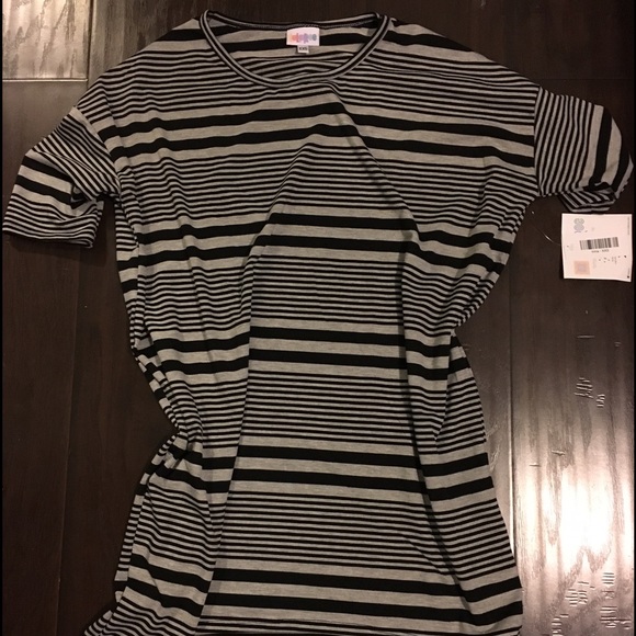 Lularoe Irma top-brand new with tag