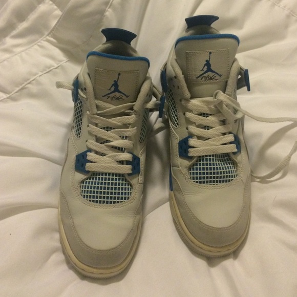 Jordan size 6 youth - Picture 2 of 4