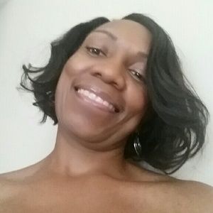Meet your Posher, Debra