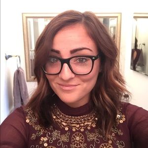 Meet your Posher, Kassandra