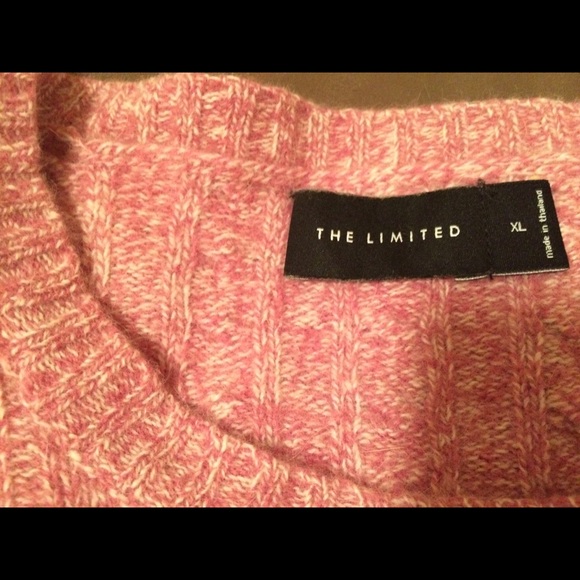 Pink sweater - Picture 2 of 2