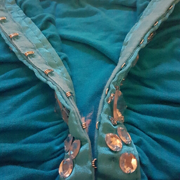 Super flattering going out shirt - Picture 2 of 2