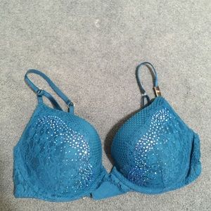 Brand new Victoria secret very sexy collection bra