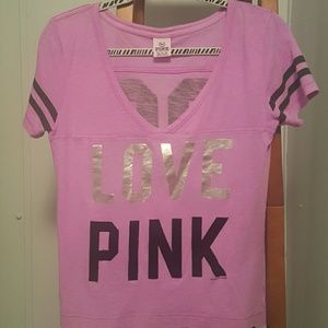 VS pink tee