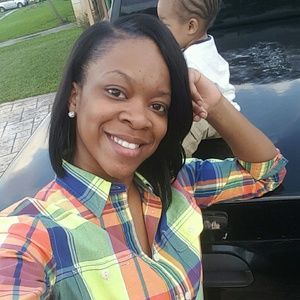 Meet your Posher, Briana