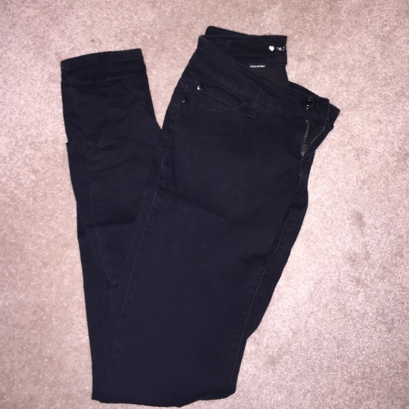 Black skinny jeans