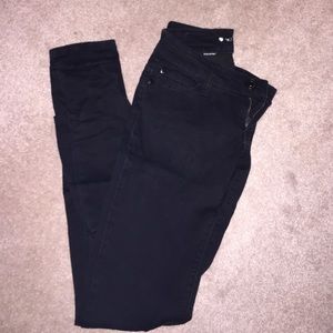 Black skinny jeans