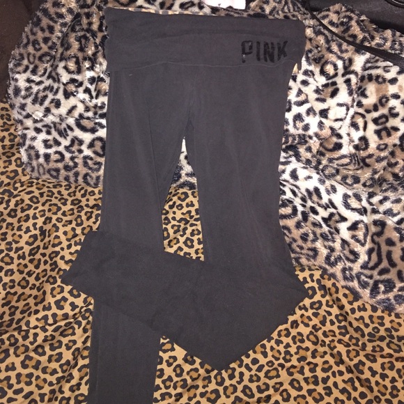 Victoria's Secret pink leggings ✨trades✨