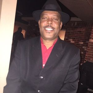 Meet your Posher, Carl