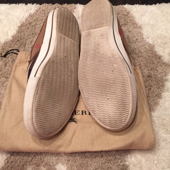 Burberry slip on sneakers - Picture 3 of 3